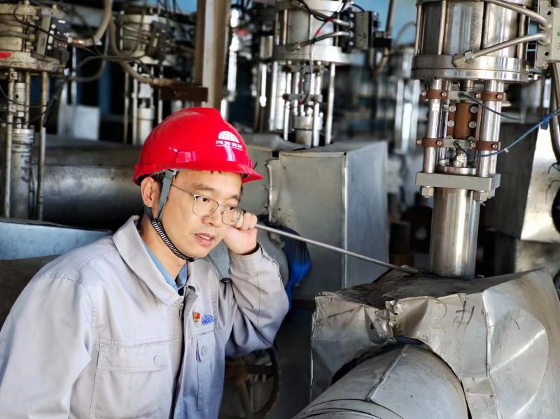 对话劳模：纵目不见浪花，仰面一江波澜 ——记河南省劳动圭表获得者许国胜